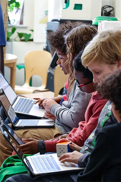 kids on a computer